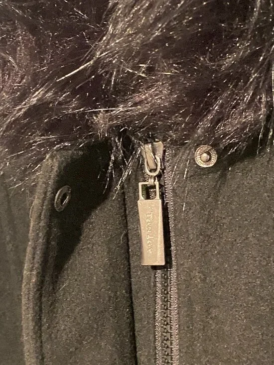 Winter Coat - Picture 4 of 10